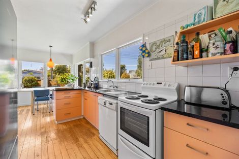 Photo of property in 10 Moffatt Street, Motueka, 7120