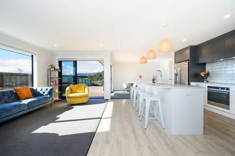 Photo of property in 50 Atlantic Drive, Fitzherbert, Palmerston North, 4410