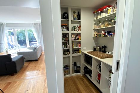 Photo of property in 5 Ruawai Road, Mount Wellington, Auckland, 1060