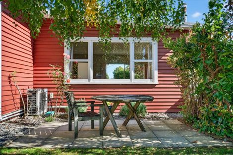 Photo of property in 30 Victoria Street, Carterton, 5713