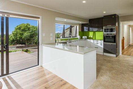 Photo of property in 9 Cairnbrae Court, Northcross, Auckland, 0632