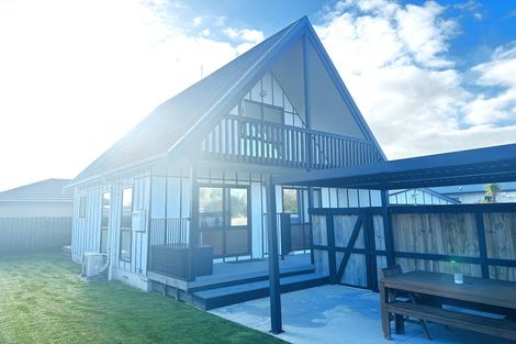 Photo of property in 16 Forsyth Street, St Andrews, Hamilton, 3200