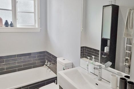 Photo of property in 174 Yaldhurst Road, Sockburn, Christchurch, 8042