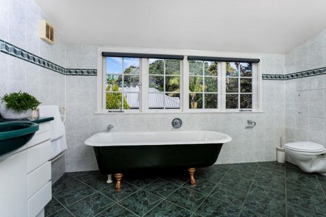 Photo of property in 2 Minnehaha Avenue, Takapuna, Auckland, 0622