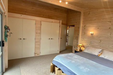 Photo of property in 108a Tauhinu Road, Miramar, Wellington, 6022