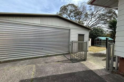 Photo of property in 77 Chilcott Road, Henderson, Auckland, 0612