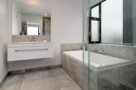 Photo of property in 19 Settlers Avenue, Hobsonville, Auckland, 0618