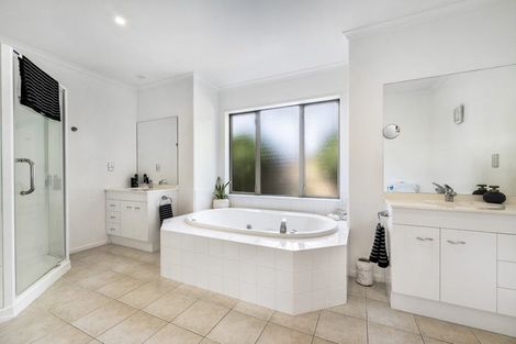 Photo of property in 6 Thornley Place, Woodend, 7610