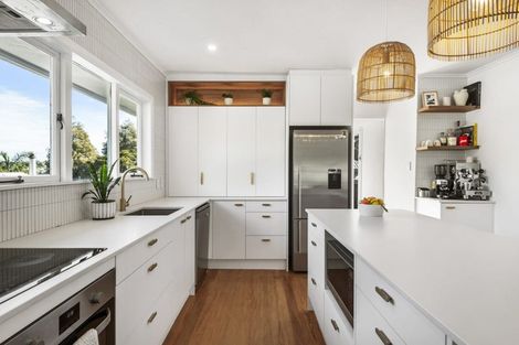 Photo of property in 1/13 Howard Road, Northcote, Auckland, 0627