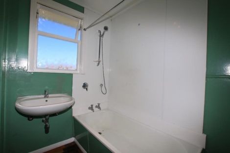 Photo of property in 4a Shoreham Street, Avondale, Auckland, 0600