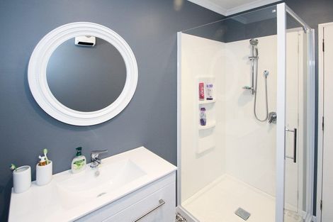 Photo of property in 104 Perth Street, Holmes Hill, Oamaru, 9401