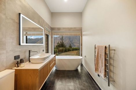 Photo of property in 607g Glenorchy-queenstown, Closeburn, Queenstown, 9371