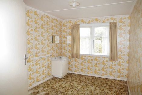 Photo of property in 10 Rangiuru Road, Otaki Beach, Otaki, 5512