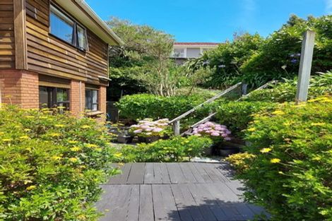 Photo of property in 23 Gurkha Crescent, Khandallah, Wellington, 6035