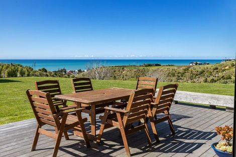 Photo of property in 35 Tama Road, Riversdale Beach, Masterton, 5872