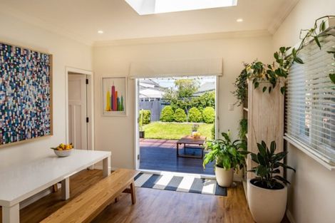 Photo of property in 16 Ava Street, Petone, Lower Hutt, 5012