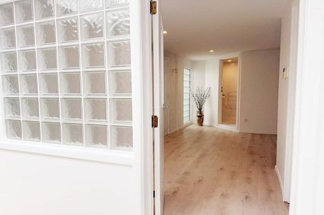 Photo of property in 5 Currey Crescent, Milford, Auckland, 0620