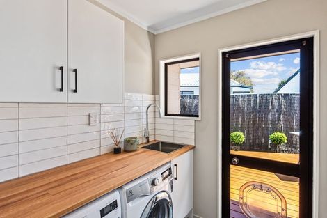 Photo of property in 37 Campbell Avenue, Paraparaumu, 5032