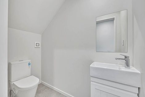 Photo of property in 29d Rotoiti Avenue, Pakuranga Heights, Auckland, 2010