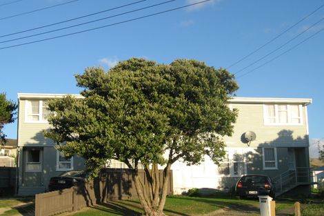 Photo of property in 41a-b Miranda Street, Cannons Creek, Porirua, 5024