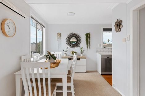 Photo of property in 6 Grantleigh Way, Pyes Pa, Tauranga, 3112