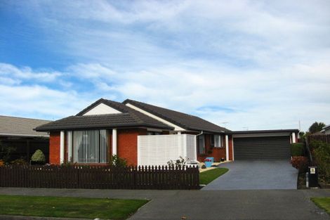 Photo of property in 1/5 Showgate Avenue, Sockburn, Christchurch, 8042