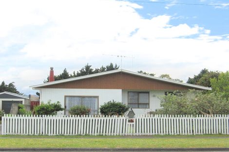 Photo of property in 65 Anzac Street, Gisborne, 4010