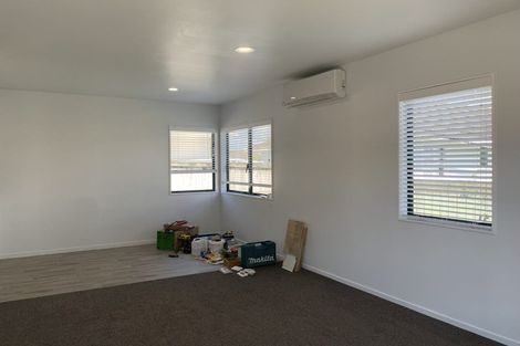 Photo of property in 16 Te Kanawa Crescent, Henderson, Auckland, 0610