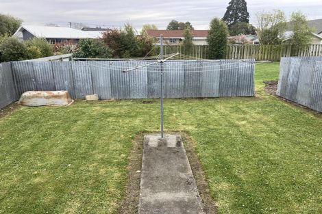 Photo of property in 6-6a Timaru Road, Waimate, 7924