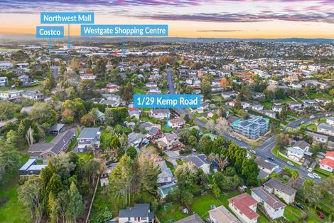 Photo of property in 1/29 Kemp Road, Massey, Auckland, 0614