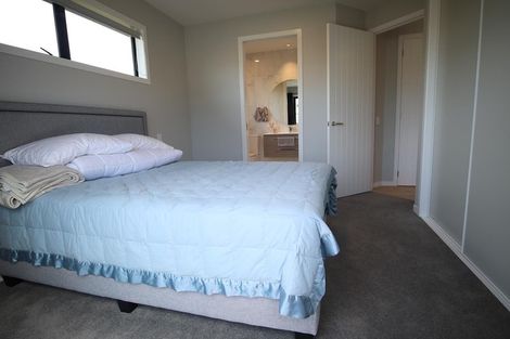 Photo of property in 138 Bucklands Beach Road, Bucklands Beach, Auckland, 2012