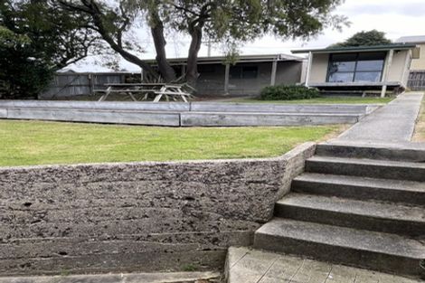 Photo of property in 10 Severn Street, Green Island, Dunedin, 9018