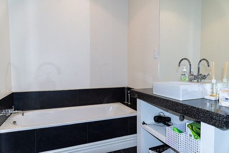 Photo of property in 6/49 Bond Street, Dunedin Central, Dunedin, 9016