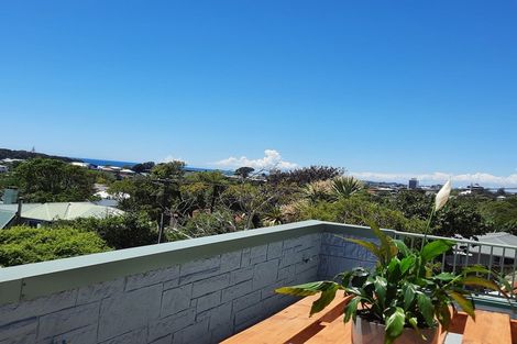 Photo of property in 339a Devon Street West, New Plymouth, 4310