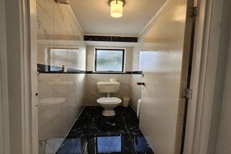 Photo of property in 12 Sheralee Place, Bucklands Beach, Auckland, 2014