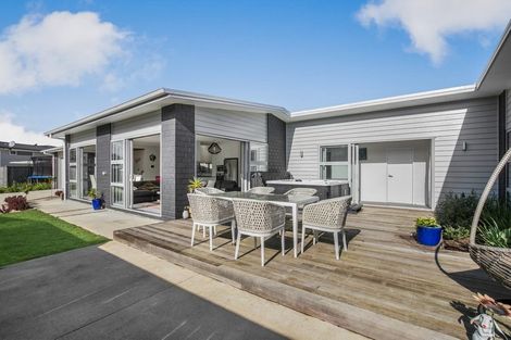 Photo of property in 28 Mareretu Avenue, Patumahoe, Pukekohe, 2679