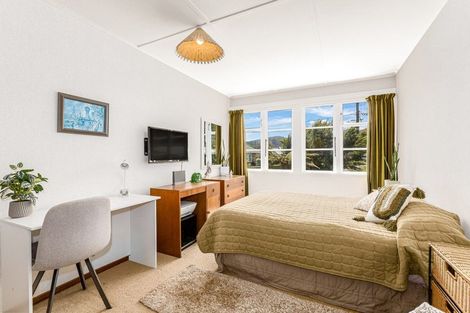 Photo of property in 21 Feist Street, Naenae, Lower Hutt, 5011