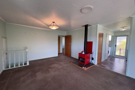 Photo of property in 68 Gurney Road, Kelson, Lower Hutt, 5010