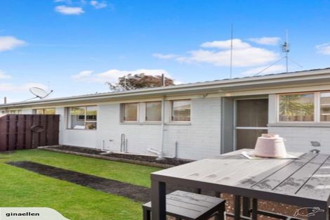 Photo of property in 2/15 Latham Avenue, Pakuranga, Auckland, 2010