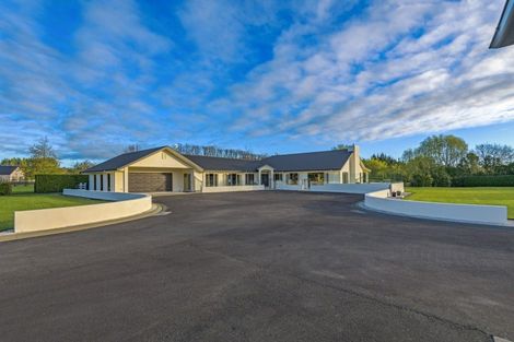 Photo of property in 475 Stoney Creek Road, Kelvin Grove, Palmerston North, 4470