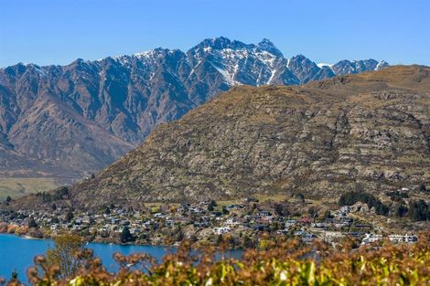 Photo of property in 13 Golden Terrace, Queenstown, 9300