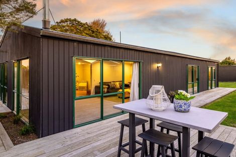 Photo of property in 3 Chilton Drive, Mairehau, Christchurch, 8052