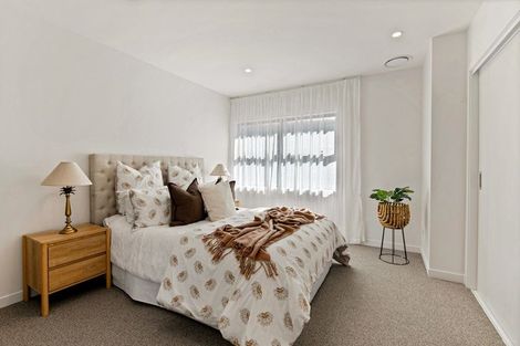 Photo of property in 2/1 Omana Road, Milford, Auckland, 0620