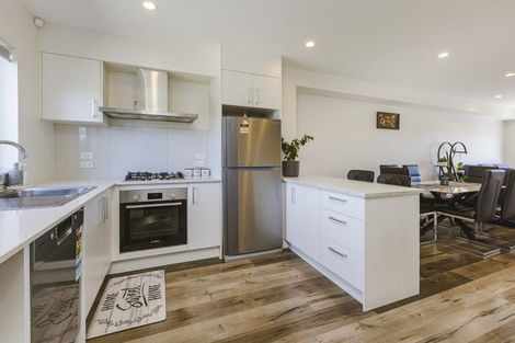 Photo of property in 152 Battalion Drive, Papakura, 2110