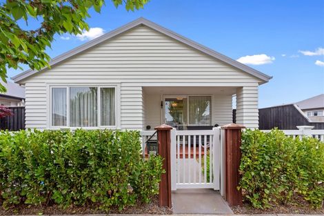 Photo of property in 13 Pounamu Place, Pegasus, 7612