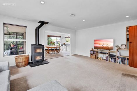 Photo of property in 15 Chilton Drive, Mairehau, Christchurch, 8052