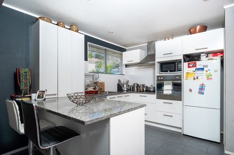 Photo of property in 2/131 Titirangi Road, New Lynn, Auckland, 0600