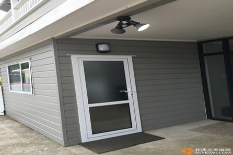 Photo of property in 18 Dunstall Place, Mangere Bridge, Auckland, 2022