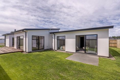 Photo of property in 10 Waterford Farm Road, Halswell, Christchurch, 8025