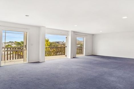 Photo of property in 145e Hobsonville Road, West Harbour, Auckland, 0618